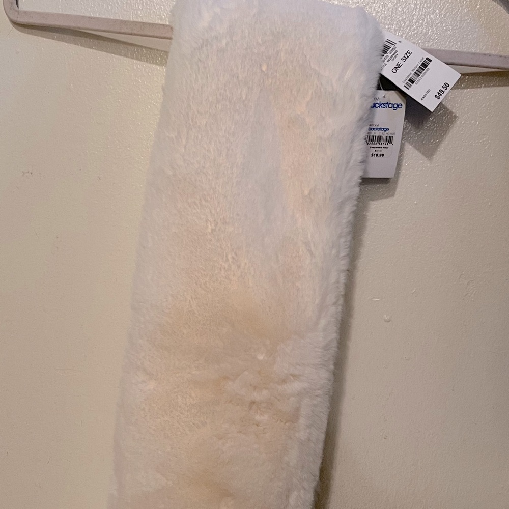 White Faux Fur Stole/Or Shawl